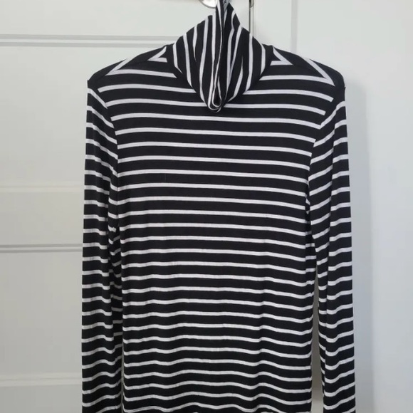 Dynamite lightweight turtle neck - Picture 2 of 4